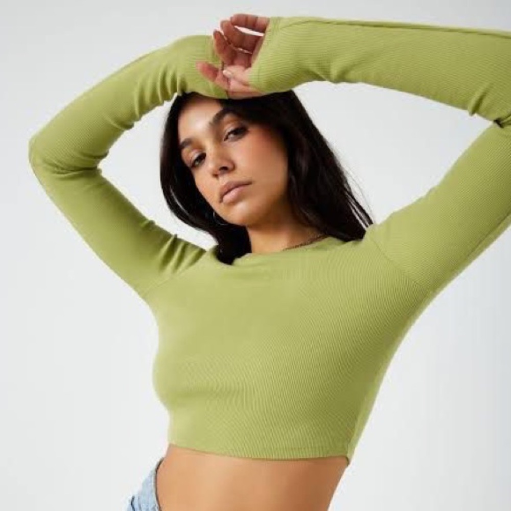 Garage cropped long sleeve